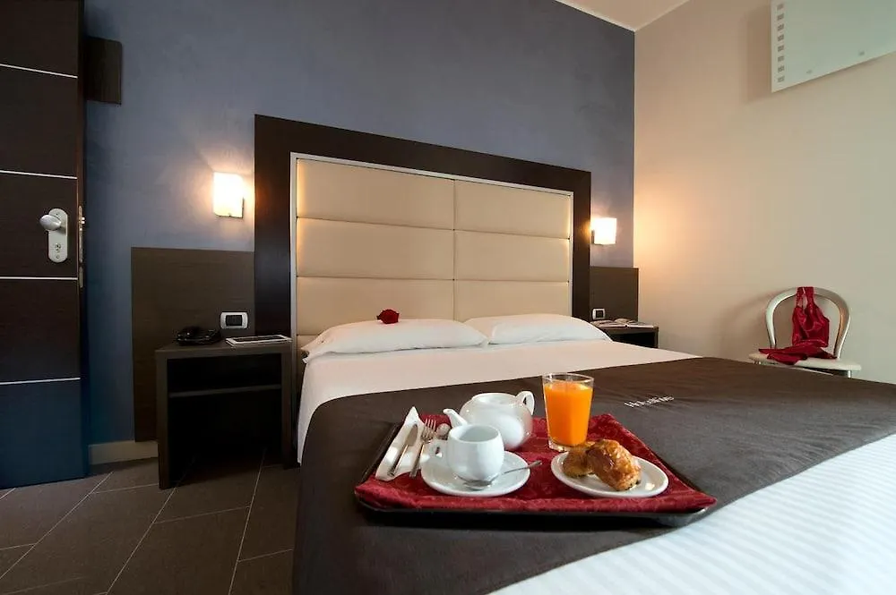 Hotel Five Milano