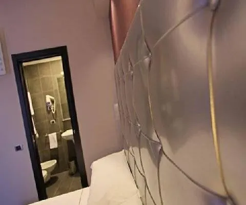Hotel Five Milano